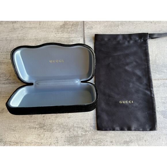 Gucci Accessories - GUCCI Sunglass Eyeglass Case Black Velvet Clamshell Eyewear w/ Silk Pouch NEW